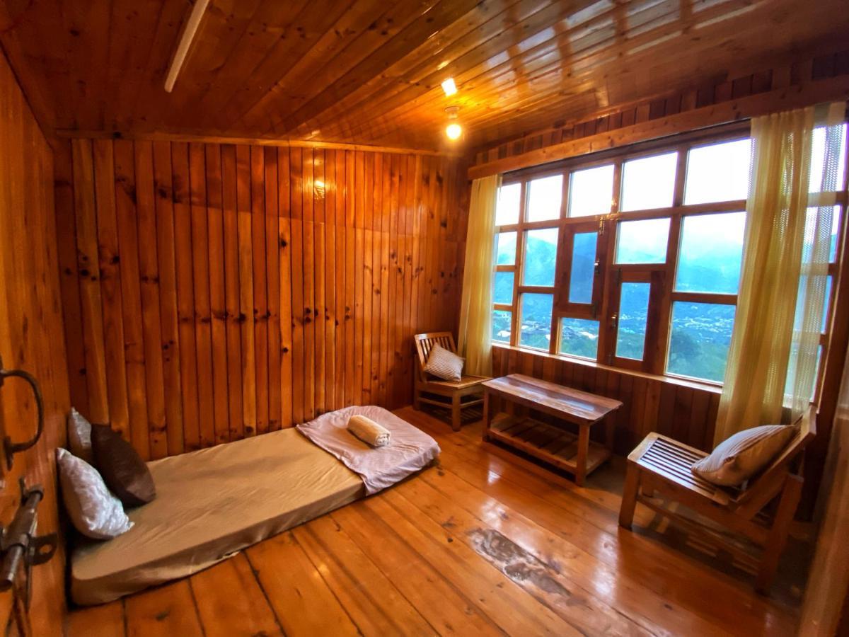Pine Tower Inn Manāli Exterior foto